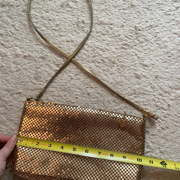 Gold crossbody bag - Picture 4 of 6
